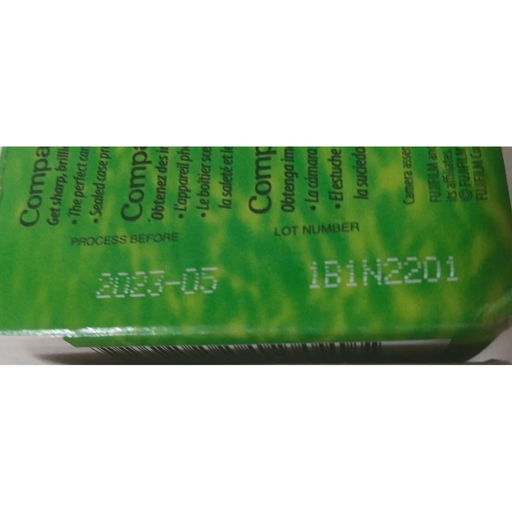 FujiFilm Quick‎ Snap Camera Waterproof One Time Use 27 Exposure 800 Film READ